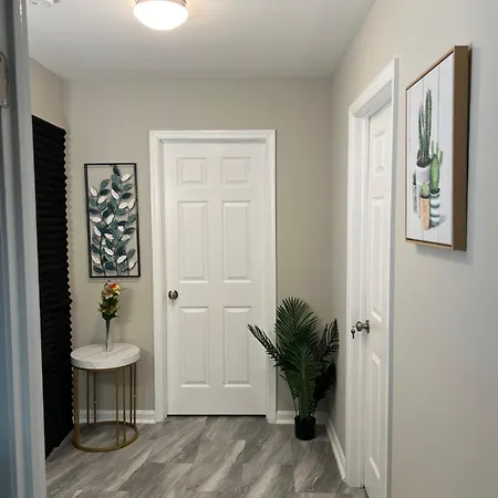 Oxon Hill Cosy Middle Unit 2 Bedroom And 1Bath Near Gaylord Exterior photo