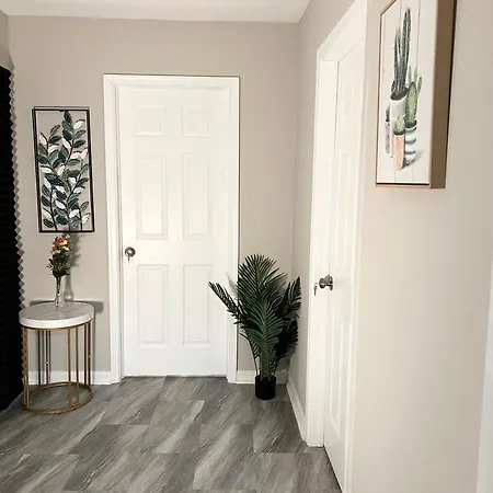 Oxon Hill Cosy Middle Unit 2 Bedroom And 1Bath Near Gaylord Exterior photo