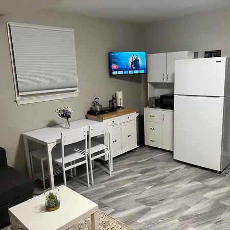Oxon Hill Cosy Middle Unit 2 Bedroom And 1Bath Near Gaylord Exterior photo